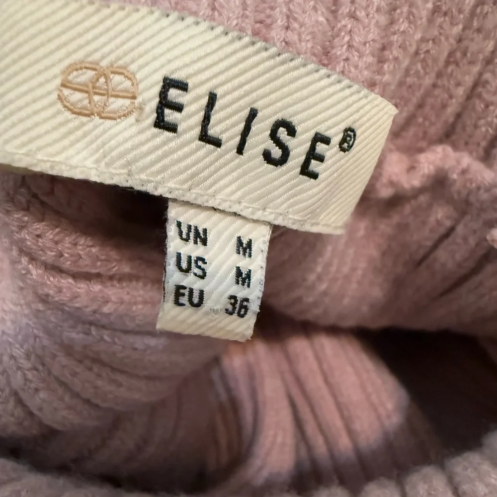 Elise Sleeveless Angora Mohair Turtleneck Sweater Vest Mauve M Quiet Luxury Glam